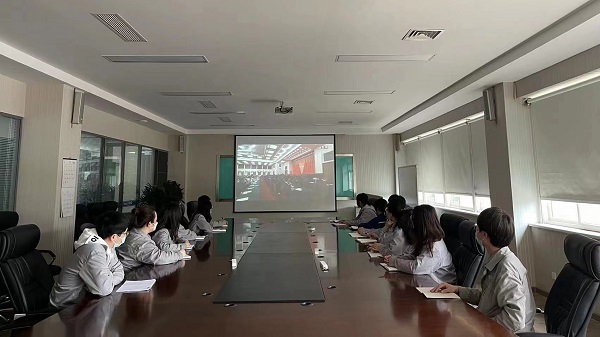 汇彩国际集团团委组织团员寓目庆祝中国共产主义青年团建设100周年大会-企业新闻-汇彩国际情形